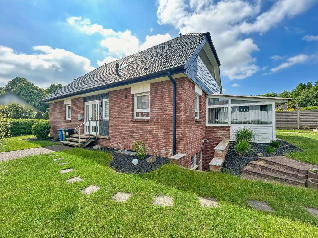 Freistehendes Einfamilienhaus mit tollem Garten und Pool in ruhiger Lage Salzgitter-Bad