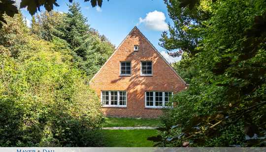 Bild von Modernisiertes Landhaus mit Reit- und Stallanlagen auf großzügigem Grundstück. Obj. 8949