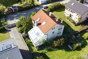 Rarität in Stgt-Dürrlewang !
Wohnhaus in Waldrandlage mit Winterg., Indoor-Pool & Blockheizkraftwer – Die vollständige Adresse der Immobilie erhältst du vom Anbieter., 70565 Dürrlewang, Stuttgart – Vorschaubild 4