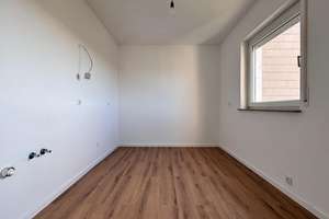 Kernsanierte 4-Zimmer-Wohnung mit Weitblick, großzügigem Grundriss & privatem TG-Stellplatz  – Die vollständige Adresse der Immobilie erhältst du vom Anbieter., 89134 Blaustein – Vorschaubild 12