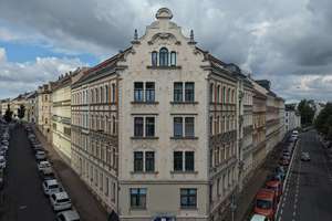 Traum 2-Zimmer-DG-Wohnung in Leutzsch mit Wohlfühlfaktor – Die vollständige Adresse der Immobilie erhältst du vom Anbieter., 4179 Leutzsch, Leipzig – Vorschaubild 1