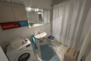 Praktisch geschnittene & lichtdurchflutete 2-Raum-Wohnung mit Balkon, Außenjalousien, Personenaufzug – Hermelinstr. 4, 4329 Heiterblick, Leipzig – Vorschaubild 7