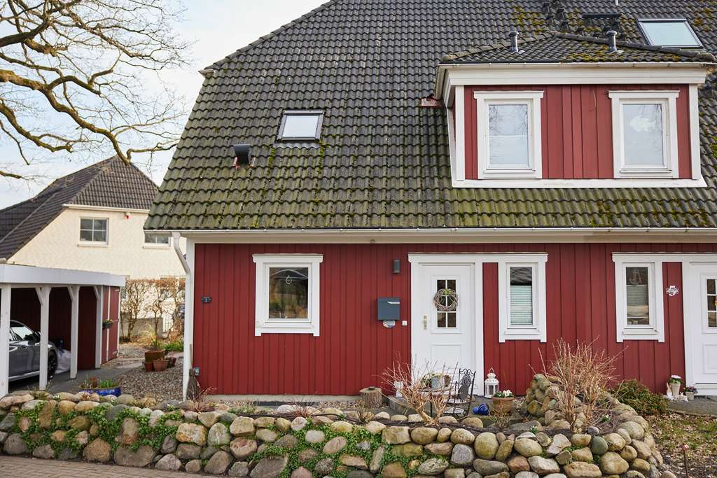 Immobilie in Moorrege - Wohnen mit Charme – Doppelhaushälfte im Landhausstil in Moorrege - Bild 2