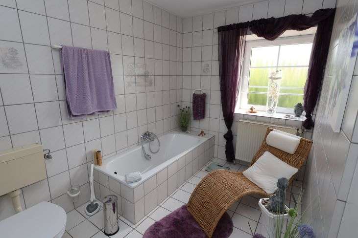 Immobilie in Dörpling - Ehemalige, modernisierte Dorfschule mit Doppelhauskonzept auf idyllischem Grundstück in Dörpling b.  - Bild 8