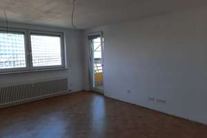 Frisch kernsanierte 2,5-Zimmer-Wohnung mit hochwertiger Ausstattung und traumhaftem Ausblick – Widmaierstraße 115, 70567 Möhringen-Ost, Stuttgart – Vorschaubild 10