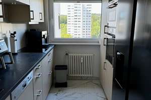 Attraktive 4-Zimmer-Wohnung mit zwei Balkonen im 7. Obergeschoss – Die vollständige Adresse der Immobilie erhältst du vom Anbieter., 70195 Botnang-Nord, Stuttgart – Vorschaubild 7