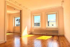 Uhlenhorst: Sonnenverwöhnter Altbau mit Balkon, Weitblick & Privatsphäre – Die vollständige Adresse der Immobilie erhältst du vom Anbieter., 22085 Uhlenhorst, Hamburg – Vorschaubild 3