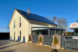 Ihr neues Wohlfühlzuhause mit Einliegerwohnung in Dietenheim – Die vollständige Adresse der Immobilie erhältst du vom Anbieter., 89165 Dietenheim – Vorschaubild 2
