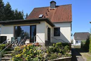 Ruhig gelegenes Haus mit großzügigem Grundstück und viel Potenzial... – Die vollständige Adresse der Immobilie erhältst du vom Anbieter., 39288 Burg – Vorschaubild 2