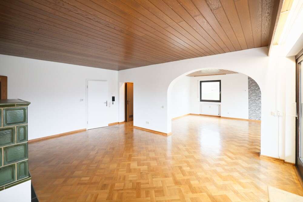 Immobilie in Lahnstein - Charmantes EFH mit ELW, Terrasse, Garten und Garage -Am Fischteich in Oberlahnstein - Bild 4