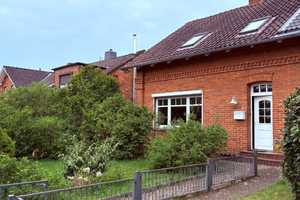 Schmuckstück im Dornröschenschlaf – sanierungsbedürftiges Reihenendhaus mit viel Charme – Herzogtum Lauenburg (Kreis) – Vorschaubild 3