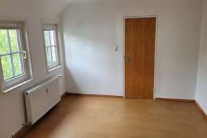 Gemütliche 4-Zi-Wohnung im 2. OG in Stuttgart-Birkach – Die vollständige Adresse der Immobilie erhältst du vom Anbieter., 70599 Birkach-Süd, Stuttgart – Vorschaubild 8