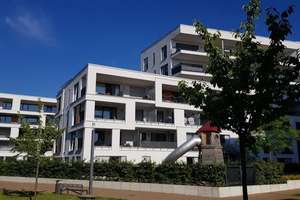 Bodentiefe Fenster - sehr helle, repräsentative 2 Zimmer Wohnung mit Einbauküche und Loggia – An der Lingenmühle 6, 41061 Gladbach, Mönchengladbach – Vorschaubild 25