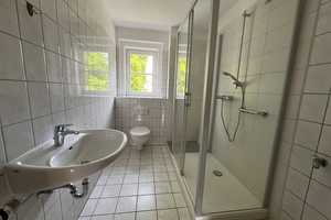 ++ Beliebt im 1.  Obergeschoss und Dusche ++ – Grenzgraben 49, 9126 Chemnitz – Vorschaubild 3