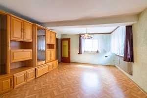 Großzügiges Einfamilienhaus mit Scheune in Hungen-Nonnenroth! – Gießen (Kreis) – Vorschaubild 2