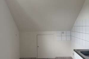 Charmante 1,5 Zimmer-Dachgeschosswohnung mit Balkon - ideal für Eigennutzer oder Kapitalanleger – Die vollständige Adresse der Immobilie erhältst du vom Anbieter., 55120 Mombach, Mainz – Vorschaubild 6