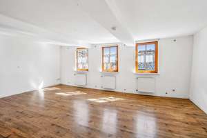 Denkmalgeschütztes Wohnhaus mit Hof und Nebengebäude im Herzen von Bad Camberg – Die vollständige Adresse der Immobilie erhältst du vom Anbieter., 65520 Bad Camberg – Vorschaubild 19