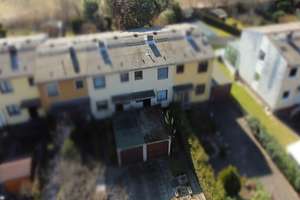 Charmantes Reihenmittelhaus mit Keller, Garage und Garten in ruhiger Sackgasse von Mariendorf/Britz