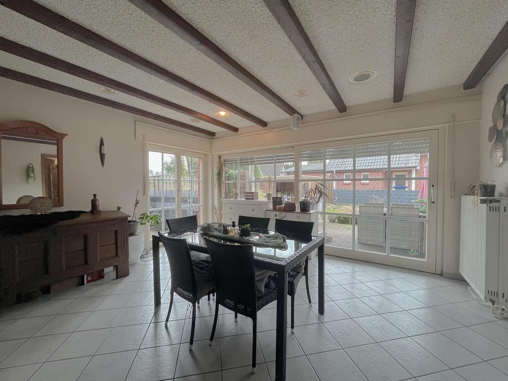 Immobilie in Neuenhaus - Großzügiges Zweifamilienhaus mit Einliegerwohnung, Garten & Garagen – flexibel nutzbar - Bild 3