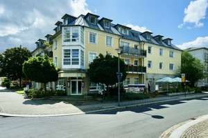 Elbnahe Wohnung 
mit Süd-Balkon und KFZ-Stellplatz