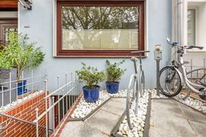 Charmantes Reihenmittelhaus mit vermieteter Erdgeschosswohnung – Die vollständige Adresse der Immobilie erhältst du vom Anbieter., 28199 Hohentor, Bremen – Vorschaubild 3