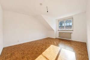 Renovierte 2-Zimmer-Dachgeschosswohnung mit Balkon und Stellplatz – Die vollständige Adresse der Immobilie erhältst du vom Anbieter., 46045 Altstadt-Süd, Oberhausen – Vorschaubild 3
