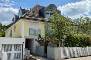 Stilvolle, gepflegte  3-Zimmer-Erdgeschosswohnung mit Terrasse und Garten. Waldtrudering – Lachenmeyrstraße 4, 81827 Waldtrudering, München – Vorschaubild 2
