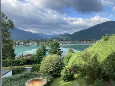 Charmante 2,5-Zimmer-Wohnung mit Panorama-Seeblick