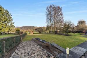 Endlich Platz für das große Leben. Mit Garten, Terrasse und Blick in die Ferne – Die vollständige Adresse der Immobilie erhältst du vom Anbieter., 53639 Königswinter – Vorschaubild 17