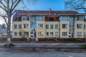 Bezugsfreie 3-Zimmer Maisonette-Wohnung mit Gartennutzung – Die vollständige Adresse der Immobilie erhältst du vom Anbieter., 14167 Zehlendorf, Berlin – Vorschaubild 2