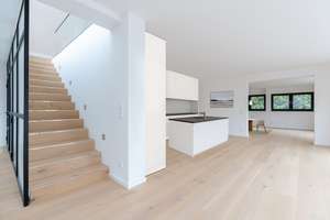 Exklusive Maisonette-Wohnung am Henninger Turm – Die vollständige Adresse der Immobilie erhältst du vom Anbieter., 60599 Sachsenhausen-Süd, Frankfurt am Main – Vorschaubild 3