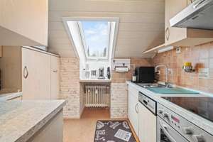 Gemütliche 3-Zimmer-Dachgeschosswohnung mit Carport – clever geschnittenes Raumwunder! – Die vollständige Adresse der Immobilie erhältst du vom Anbieter., 88400 Biberach an der Riß – Vorschaubild 8