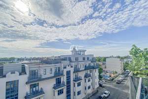AUßERGEWÖHNLICH! EINMALIG SCHÖNE DG-WOHNUNG MIT DACHTERRASSE, 2 BALKONEN & AUFZUG! PROVISIONSFREI! – Heinersdorfer Str. 35, 13086 Weißensee, Berlin – Vorschaubild 9