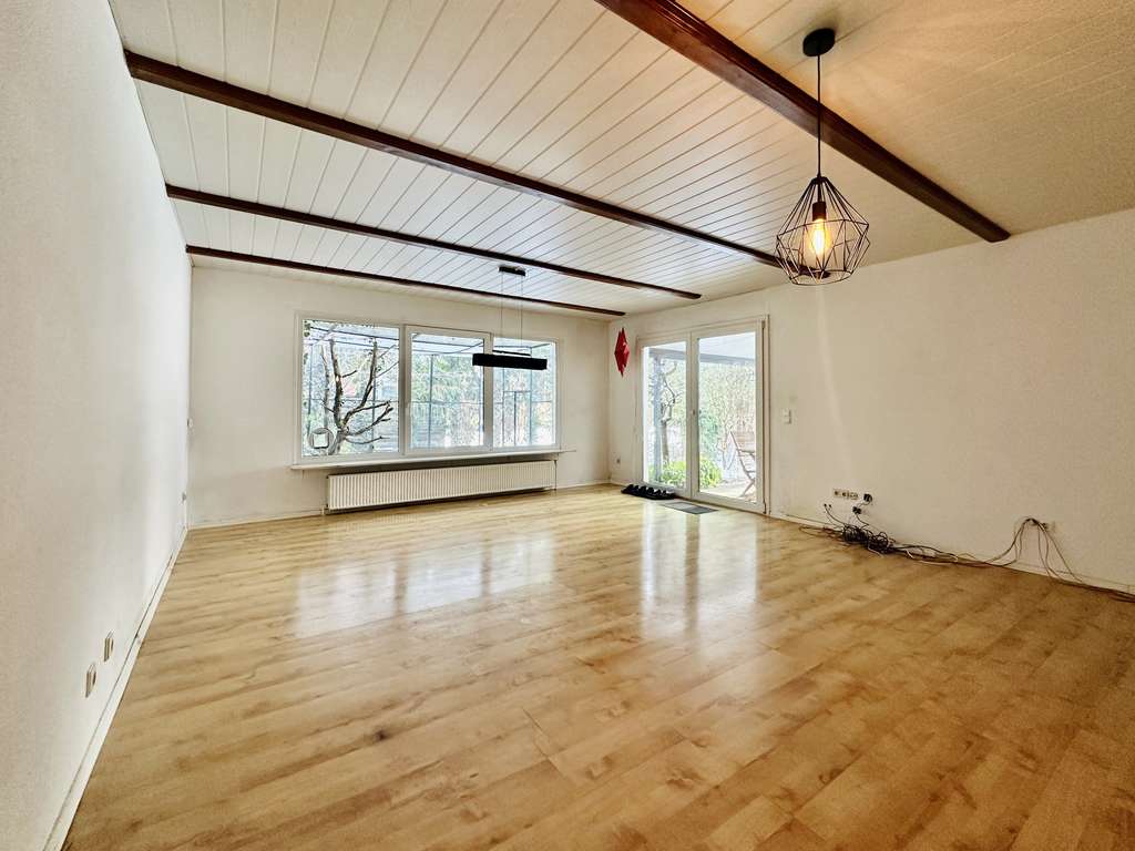 Immobilie in Barmstedt - Komfortables Wohnen auf einer Ebene – Doppelhaushälfte mit Teilkeller - Bild 2