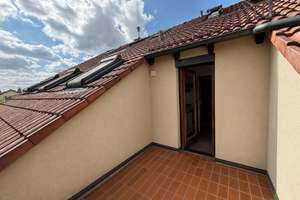 Ruhig wohnen, stadtnah leben – 2-Zimmer-Wohnung mit Dachloggia und Tiefgaragenstellplatz – 97080 Versbach, Würzburg – Vorschaubild 2