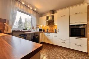In exklusiver Lage - architektonischer, großzügiger Winkelbungalow mit Dachterrasse und Garage... – Die vollständige Adresse der Immobilie erhältst du vom Anbieter., 31707 Bad Eilsen – Vorschaubild 6