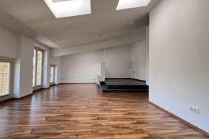 Schöne Loftwohnung über den Dächern von Neue Neustadt mit Stellplatz! – Nachtweide 40-42, 39124 Neue Neustadt, Magdeburg – Vorschaubild 2