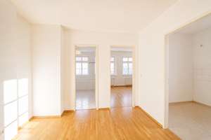Bezugsfreie Altbauwohnung im Herzen von Berlin-Mitte mit Ausblick – Die vollständige Adresse der Immobilie erhältst du vom Anbieter., 10115 Mitte (Ortsteil), Berlin – Vorschaubild 5