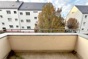 Renovierte 2-Raum-Whg. mit großem Wohnbereich und Balkon im 1. OG! – Grenzgraben 19, 9126 Chemnitz – Vorschaubild 5