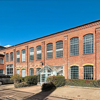 Loftfläche in historischer Maschinenfabrik