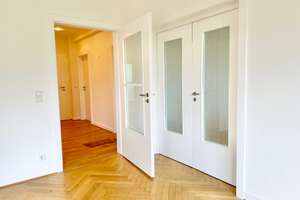 Helle 3-Zimmerwohnung am Rhein mit Tiefgarage & Lift – 40474 Golzheim, Düsseldorf – Vorschaubild 17