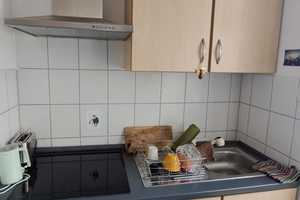 Teilmöbilierte 1-Zimmerwohnung im 1.OG mit hohen Decken – Lortzingstraße 4, 68169 Mannheim – Vorschaubild 5