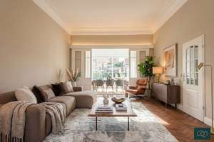 Exklusives Haus im Haus mit Altbaucharme direkt am Alsterlauf – Die vollständige Adresse der Immobilie erhältst du vom Anbieter., 22337 Ohlsdorf, Hamburg – Vorschaubild 2