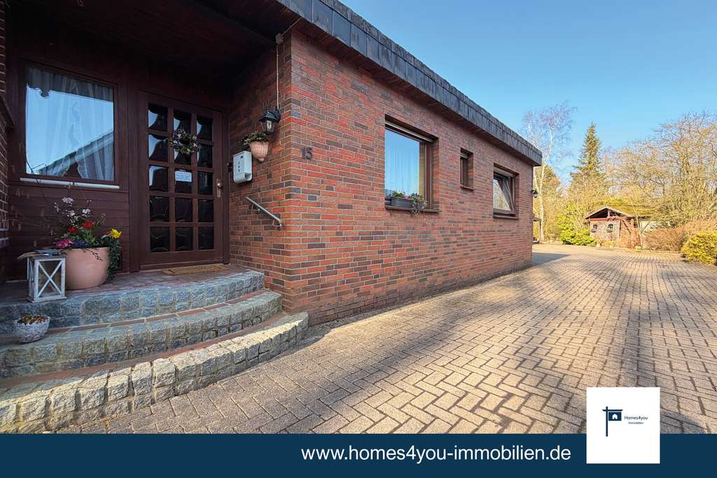 Immobilie in Gnarrenburg - Zwei Häuser, viele Möglichkeiten – Ihr neues Zuhause in Brillit - Bild 0