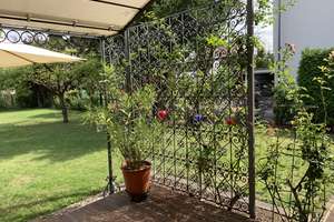 Traumhafte Gepflegte Villa mit 4 Zimmern und EBK in Augsburg-Haunstetten und herrlichem Garten – Die vollständige Adresse der Immobilie erhältst du vom Anbieter., 86179 Haunstetten-West, Augsburg – Vorschaubild 4
