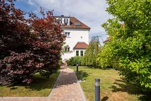 Familienfreundliches Traumhaus mit Garten in Toplage von S-Sonnenberg – Die vollständige Adresse der Immobilie erhältst du vom Anbieter., 70597 Sonnenberg, Stuttgart – Vorschaubild 2