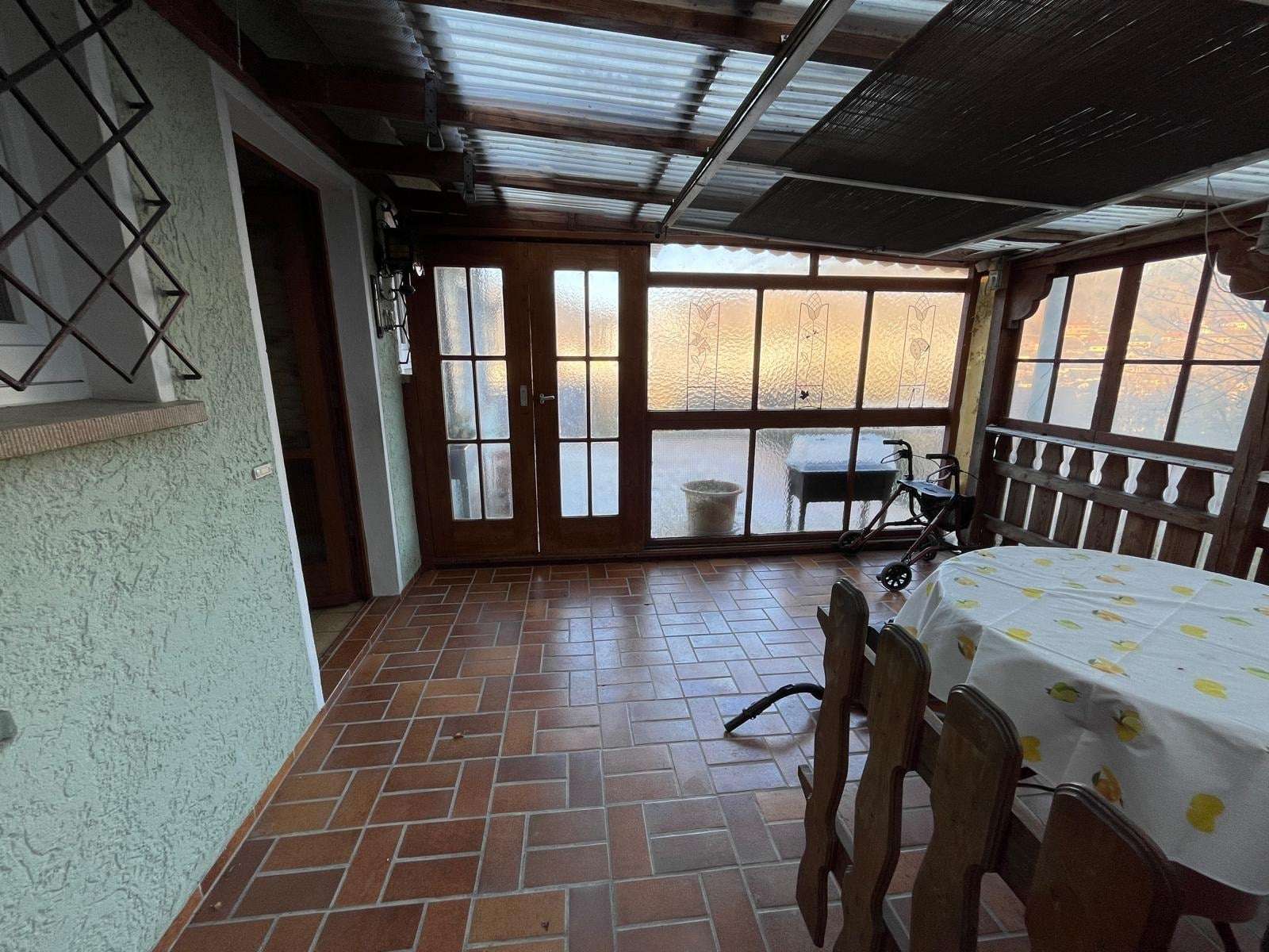 Immobilie in Forchtenberg - Gemütliches Einfamilienhaus mit großer Terrasse und Weitblick in Ernsbach bei Forchtenberg - Bild 0