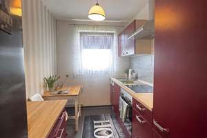 Provisionsfrei von privat – Helle 3-Zimmer-Wohnung mit Balkon & Taunusblick in Wiesbaden-Bierstadt – Karl-Sulzbach-Straße 48, 65191 Bierstadt, Wiesbaden – Vorschaubild 4