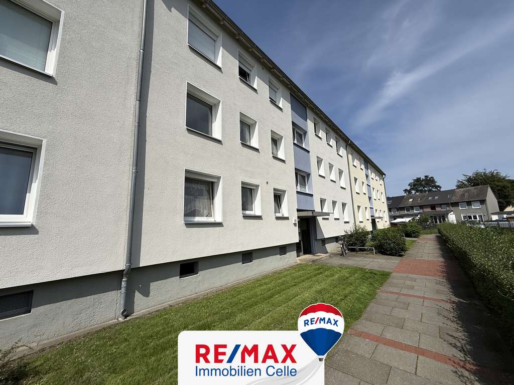 Erdgeschosswohnung 3 Zimmer mit Balkon und Gartenanteil! (NJ-1020-87)