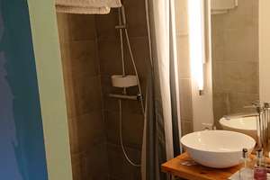 Wohnen mit Charakter: Dachgeschosswohnung in Stuttgart-Süd – 70180 Lehen, Stuttgart – Vorschaubild 4